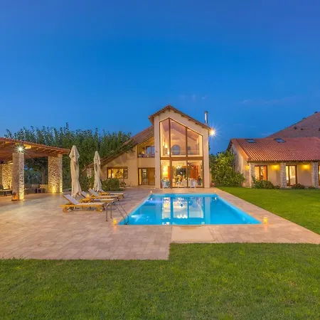 Elva * Нафплион